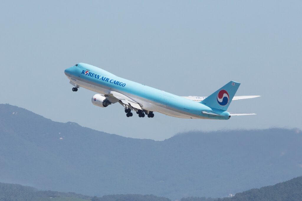 Korean Air Boeing 747 8F