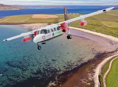 Loganair hydrogen electric aircraft