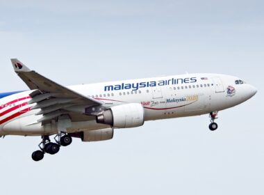 A Malaysia Airlines Airbus A330 and Bamboo Airways Boeing 787-9 rotated too late on two separate incidents at MEL