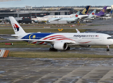 Malaysia_Airlines_Malaysia_Negaraku_Livery_9M-MAG_Airbus_A350-941_49596975481