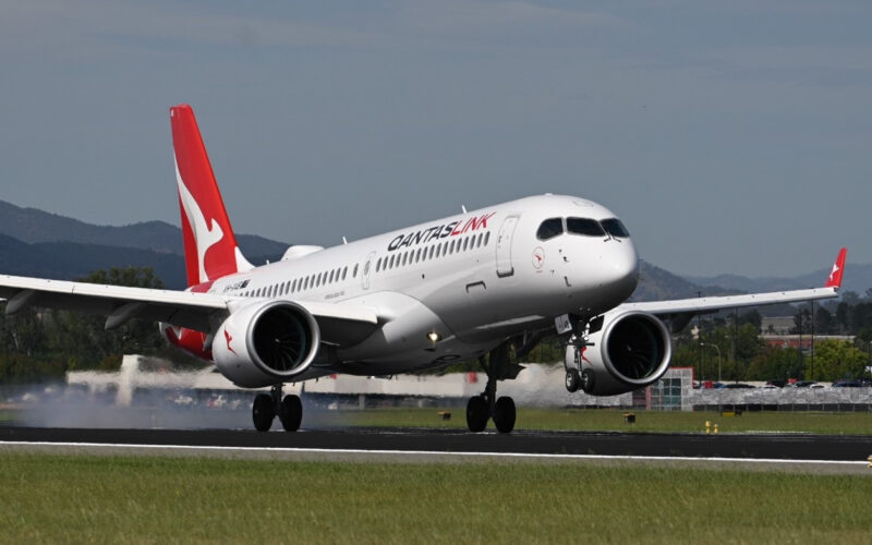 Qantas A220