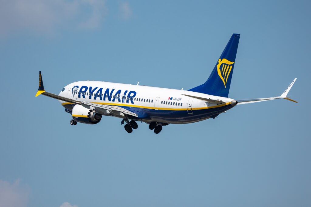 Ryanair Boeing 737 MAX 8 200 REG 9H VUV