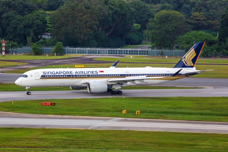 Changi,,Singapore,-,February,3,,2023:,Singapore,Airlines,Airbus,A350-900