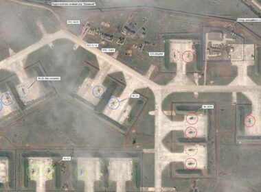 Satellite image of helicopters at Dzhankoy airfield