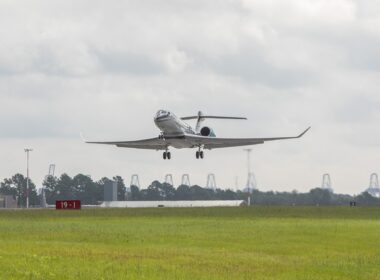 Second Gulfstream G800 Takes Flight