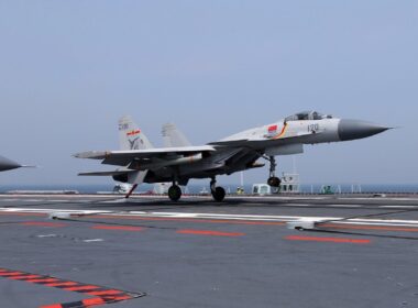 Shenyang J-15 on Liaoning