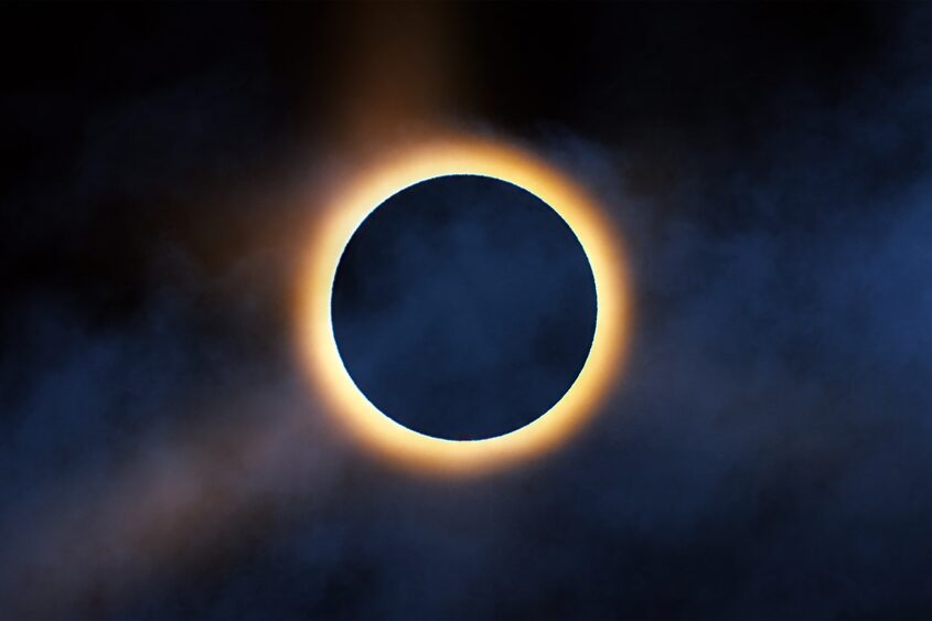 Total,Solar,Eclipse,With,Fog