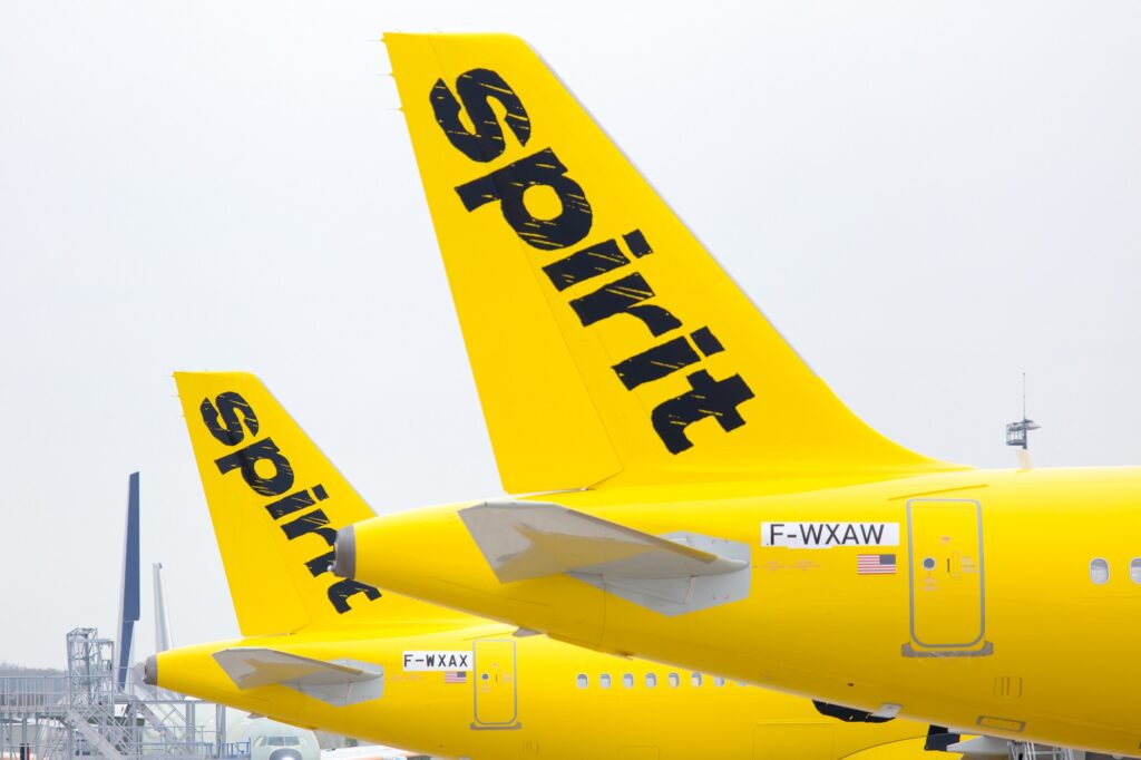 Spirit Airlines Yellow passenger aircraft Airbus A320