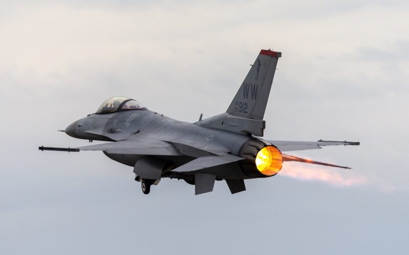 US Air Force F 16 fighter jet