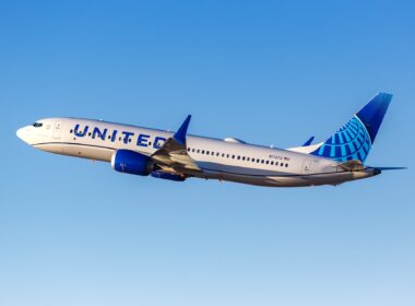 United Boeing 737 MAX 8