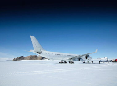 a340_lands_in_antarctica_for_the_first_time.jpg