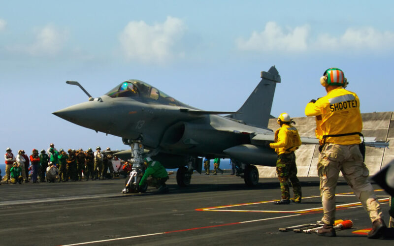 a_dassault_rafale_m_on_an_aircraft_carrier_deck.jpg