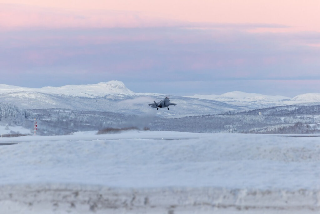 a_norwegian_f-35_taking_off.jpg