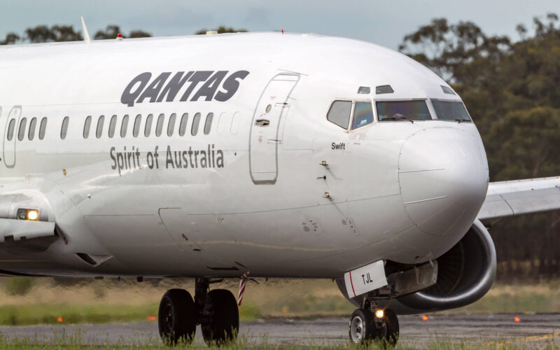 a_qantas_boeing_737.jpg