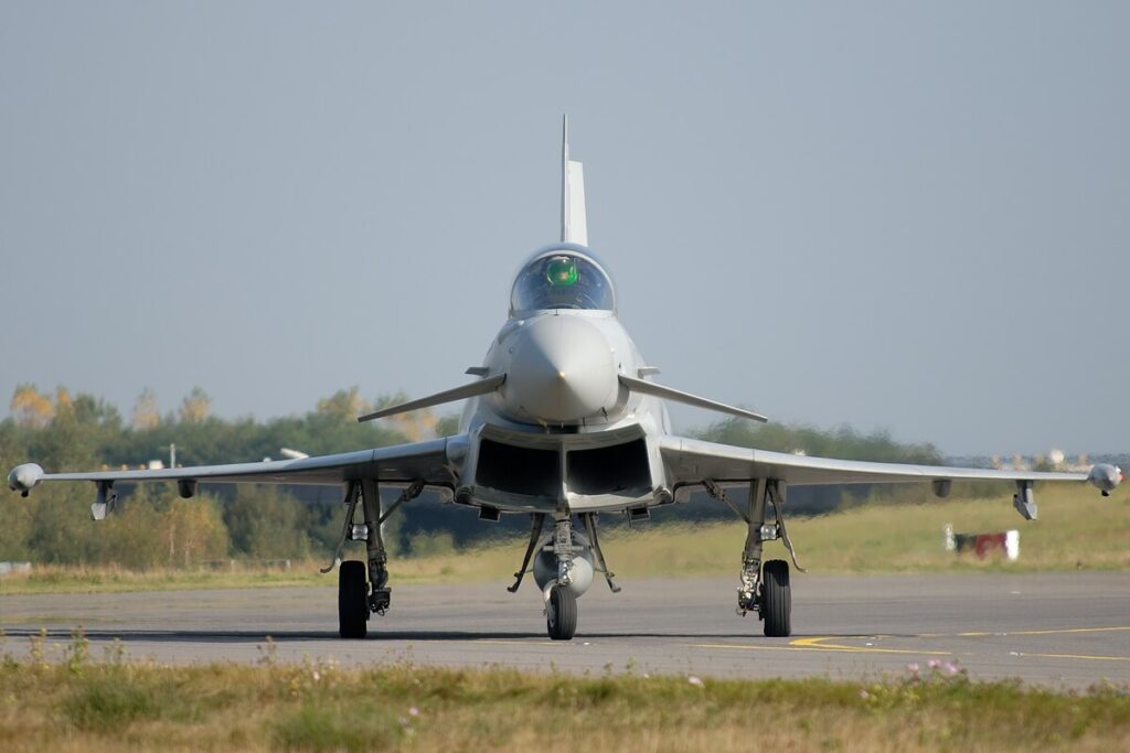 a_royal_air_force_eurofighter_typhoon_t1.jpg