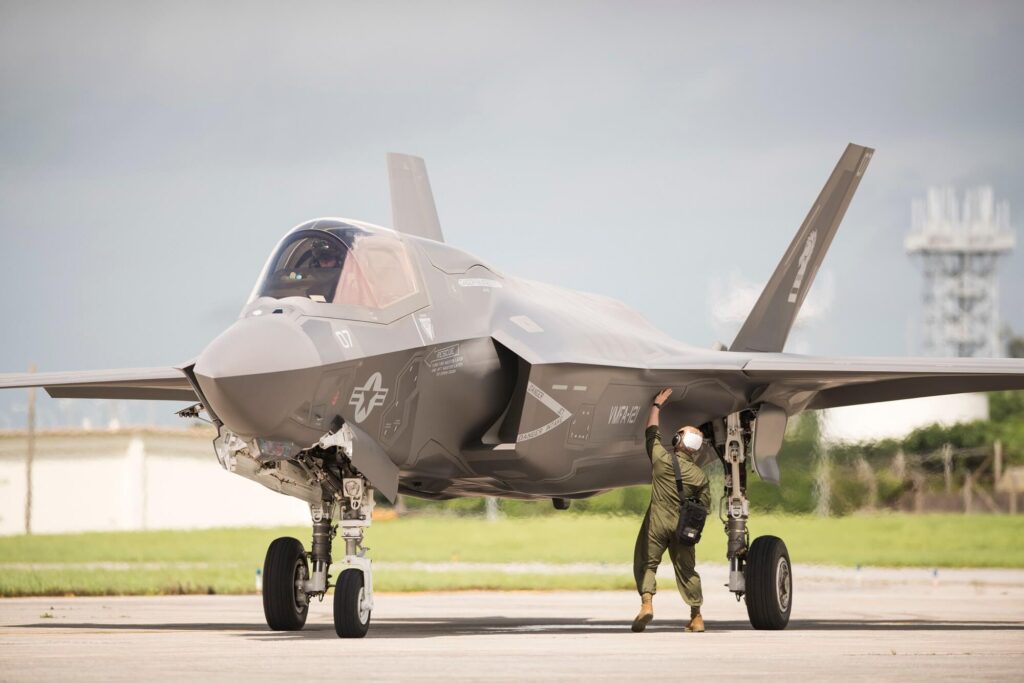 a_u.s._marine_fighter_attack_squadron_121_f-35b_lightning_ii.jpg