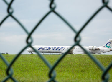 adria_airways_bombardier_crj900_landing_at_zurich_international_airport.jpg