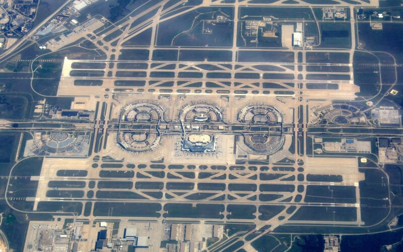 aerial_view_of_dfw_international_airport.jpg