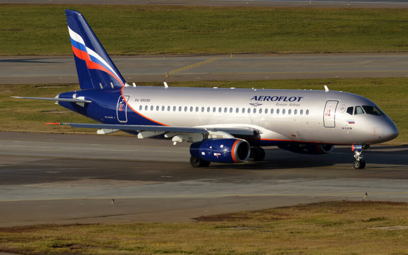 aeroflot_ra-89098_sukhoi_superjet_100-95b_37008931593_2.jpg