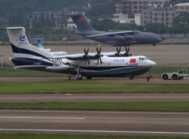 ag-600_at_airshow_china_2016-1.jpg