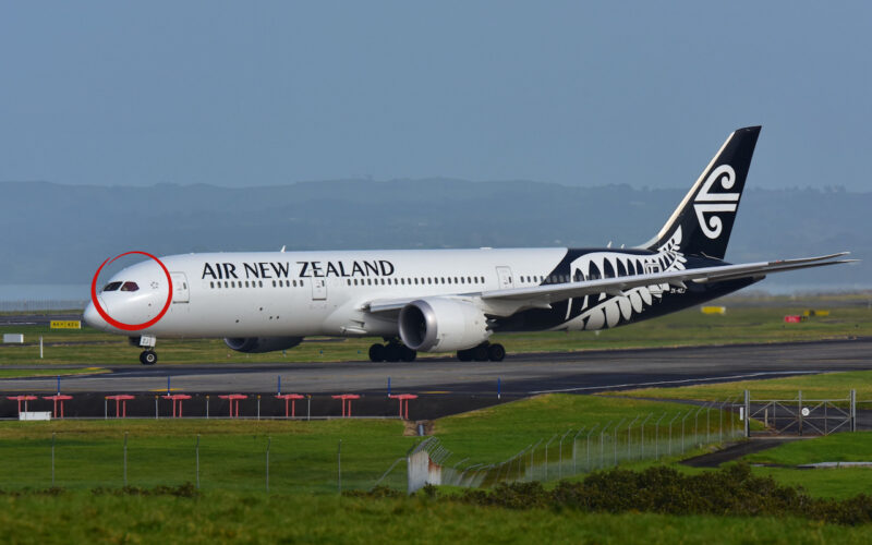 air nz b787 in akl with circle