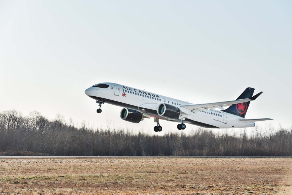 air_canada_airbus_a220-300_takes_off.jpg