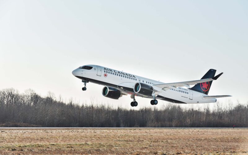 air_canada_airbus_a220-300_takes_off.jpg