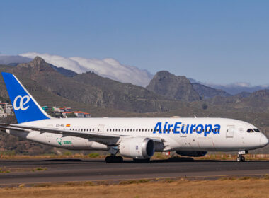 air_europa_boeing_787-8_dreamliner.jpg