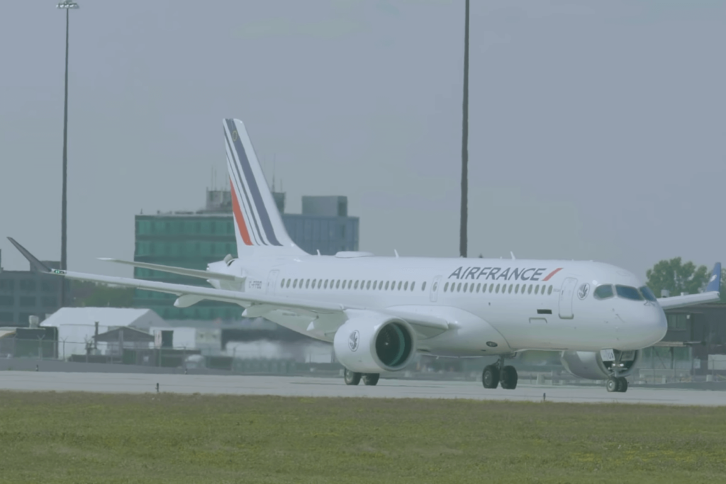 air_france_airbus_a220_takes_off_for_the_first_time.png