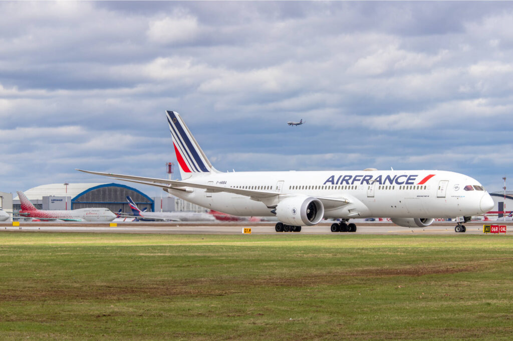 air_france_flight_in_moscow.jpg