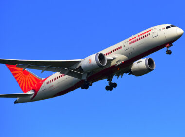 air_india_boeing_787-8_lands_at_frankfurt.jpg