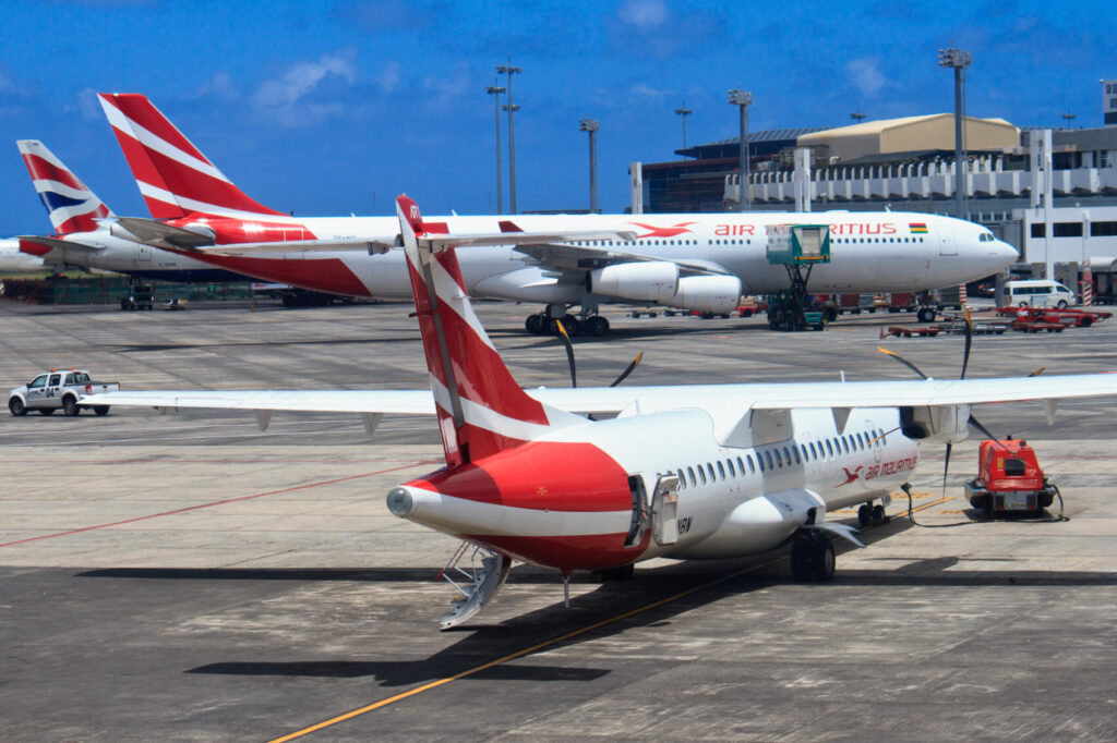 air_mauritius_planes_parked_at_mauritius_airport.jpg