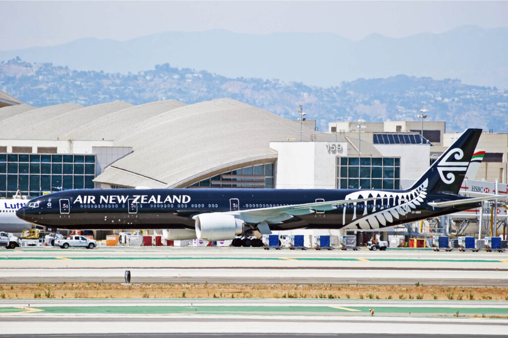 air_new_zealand_777-2.jpg