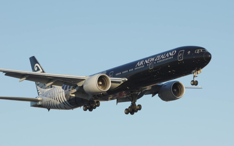 air_nz_boeing_777_in_all_blacks_livery.jpg