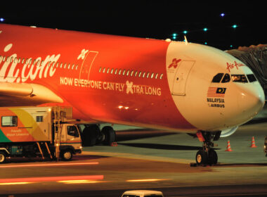 airasia_x_signs_deal_with_teleport_to_boost_freight.jpg