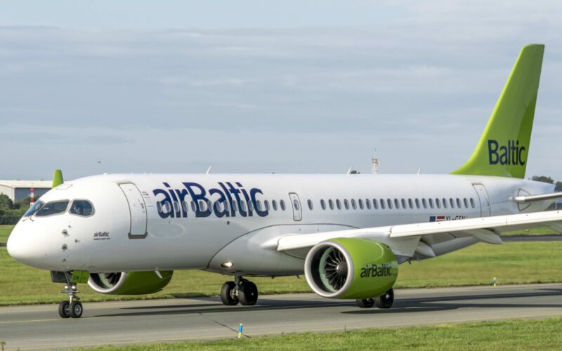 airbaltic_a220_dux_croatorum.jpg