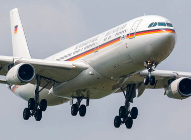 airbus_a-340-300_-_1601_-_luftwaffe_28528907566.jpg