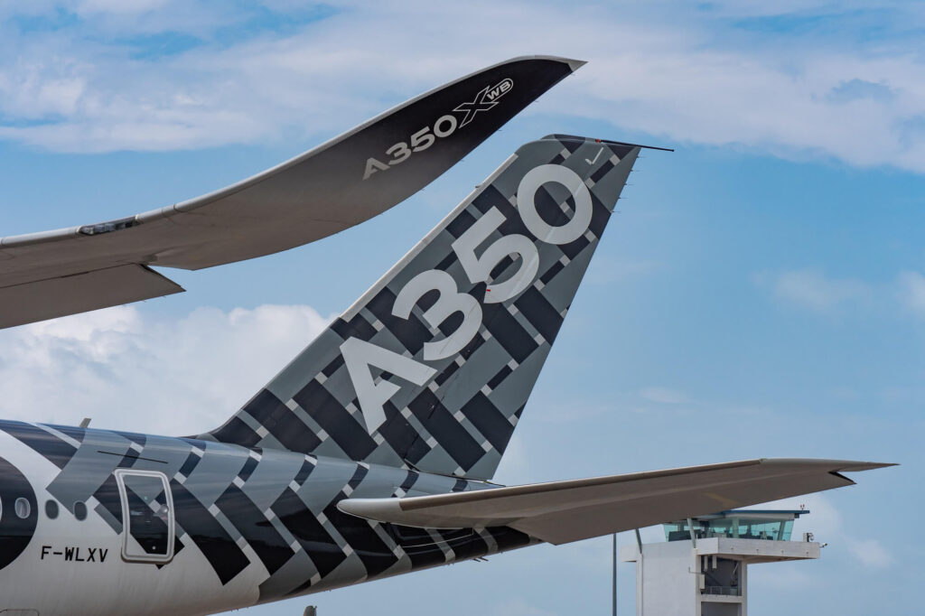 airbus_a350_in_its_test_livery_at_the_singapore_airshow-1.jpg