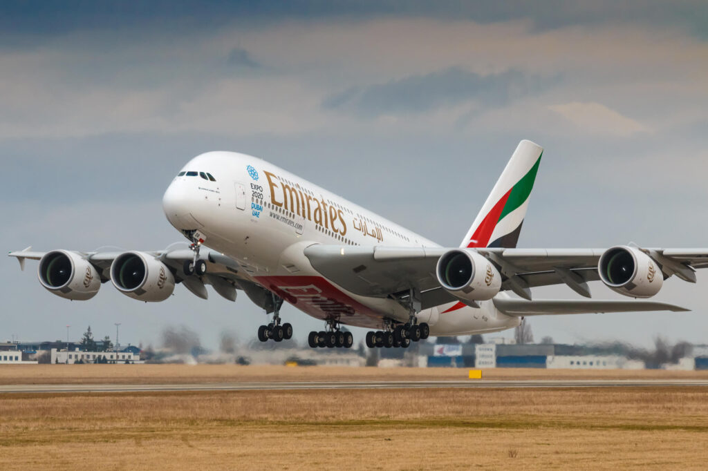 airbus_a380-800_emirates_take_off_from_prg_airport_in_prague-2.jpg