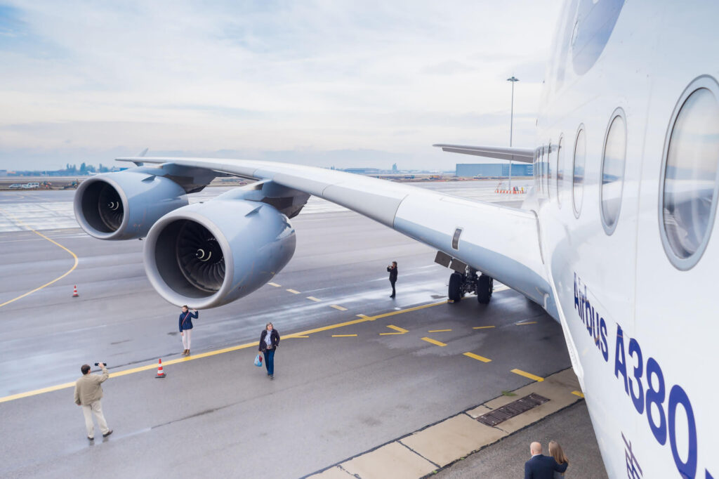 airbus_a380_aircraft_fuselage_wing_and_rolls-royce_turbine_jet_engines.jpg