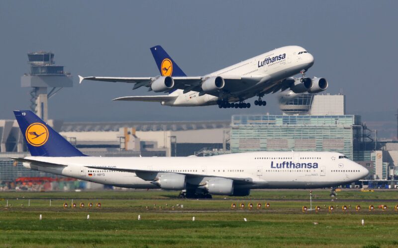 airbus_a380_and_boeing_747-1.jpg