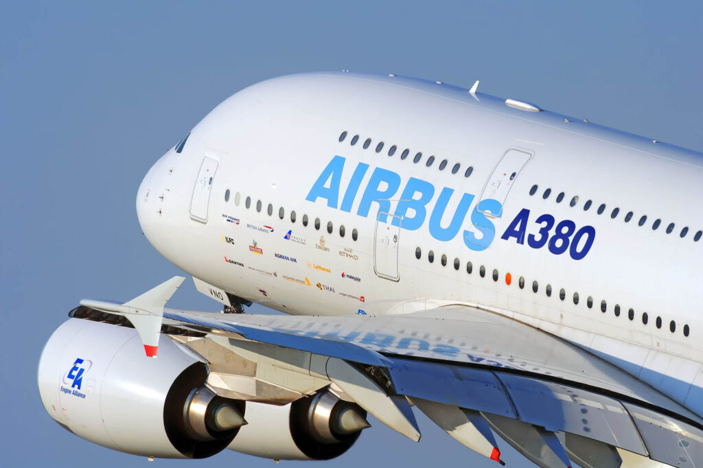 airbus_a380_departing_in_the_airbus_demonstrator_livery.jpg