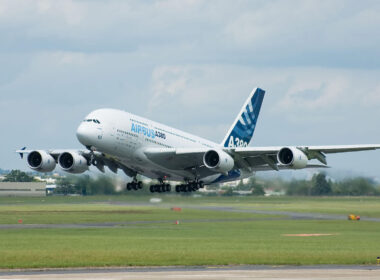 airbus_a380_wing_cracks_inspections-1.jpg