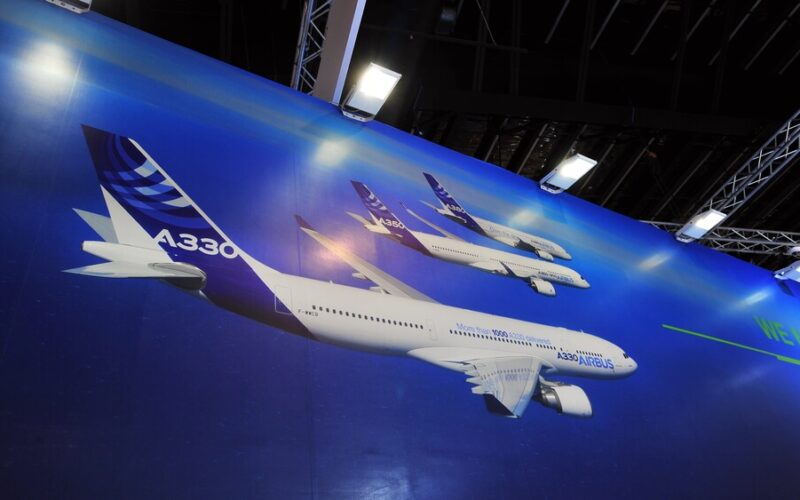 airbus_aircraft_family_poster_at_singapore_airshow_2014.jpg