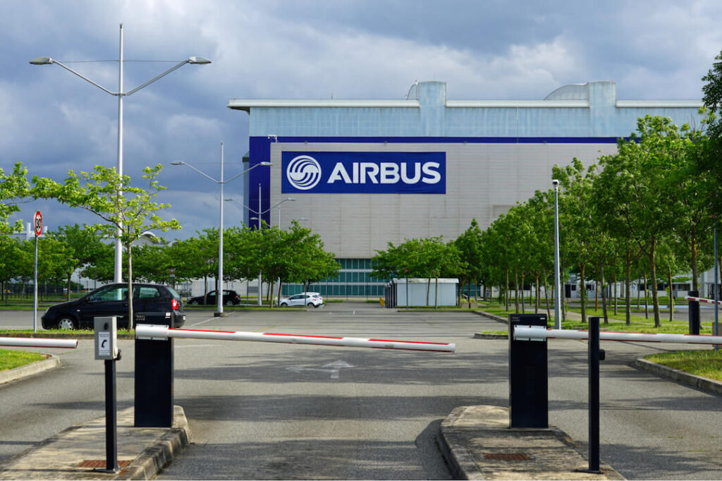 airbus_signs_mou_with_fortescue_to_study_green_hydrogen_for_aviation.jpg