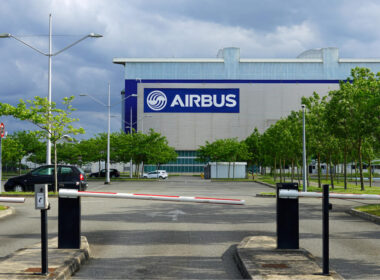 airbus_signs_mou_with_fortescue_to_study_green_hydrogen_for_aviation.jpg