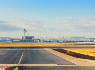 airport_in_frankfurt_germany_fra.jpg