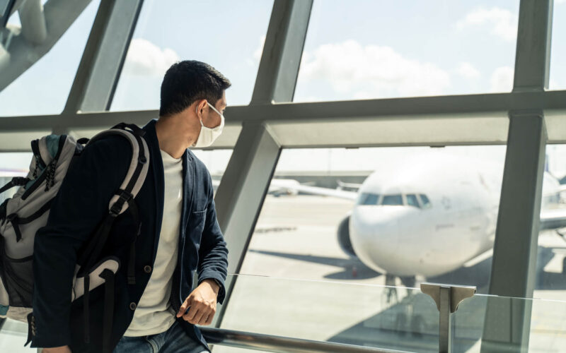 airport_mask_guy.jpg