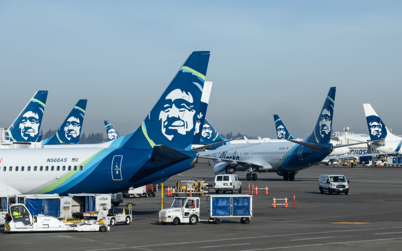 alaska_airlines_firms_120_boeing__737_max_order-1.png