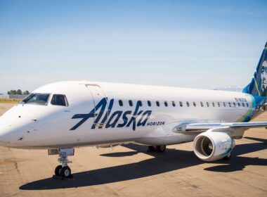 Alaska Airlines Embraer e175